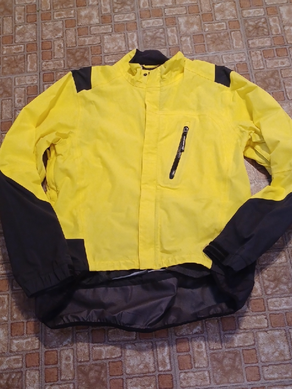 Novara Yellow and Black Men's Rain Jacket Biking Jacket Mens Size Large